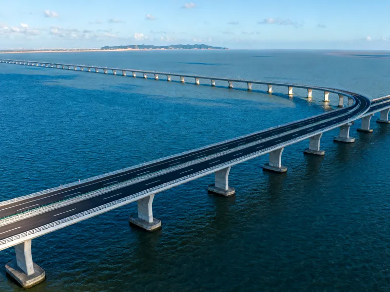 Hangzhou Bay Cross-sea Bridge